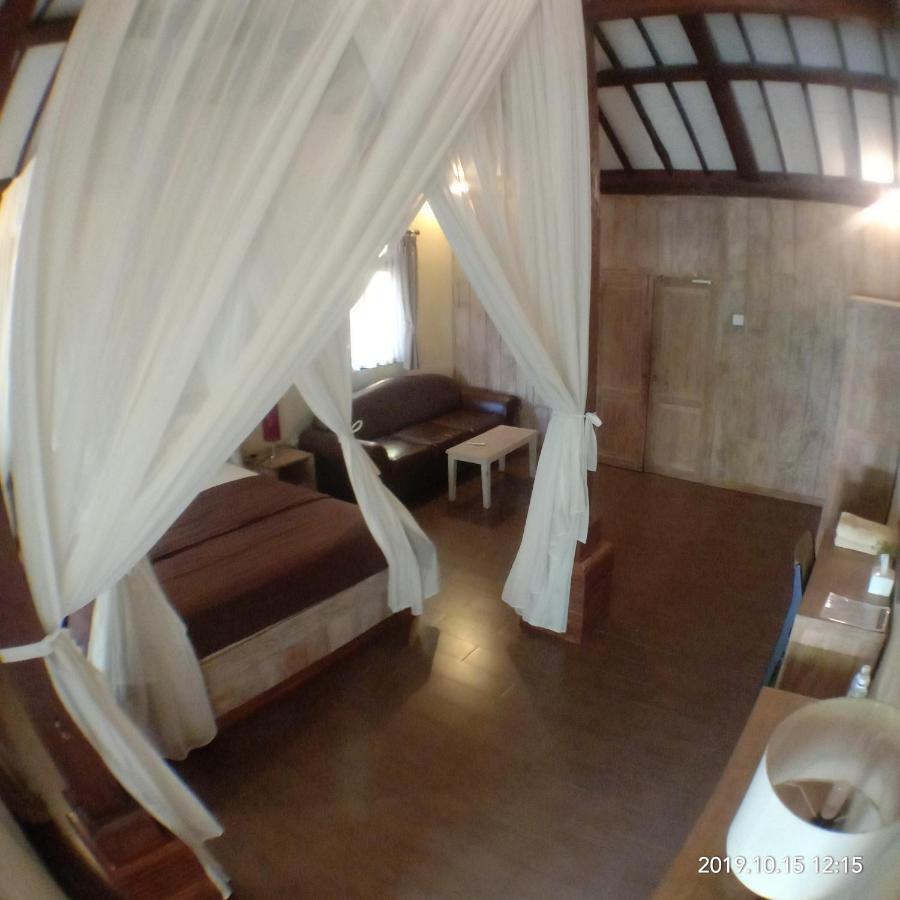 Joglo Villa Bali Penatih Exterior photo